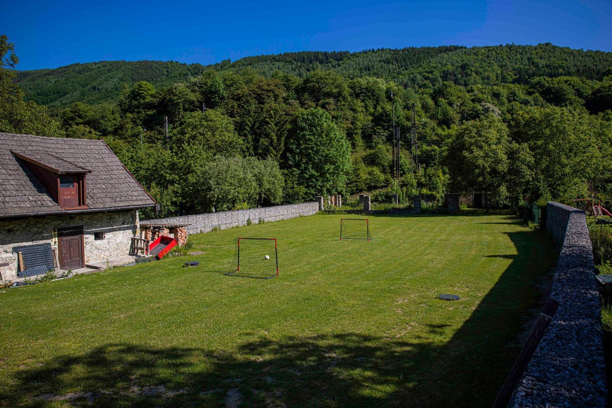 Ubytovacie Zariadenie U Mudajov Kralován Kültér fotó